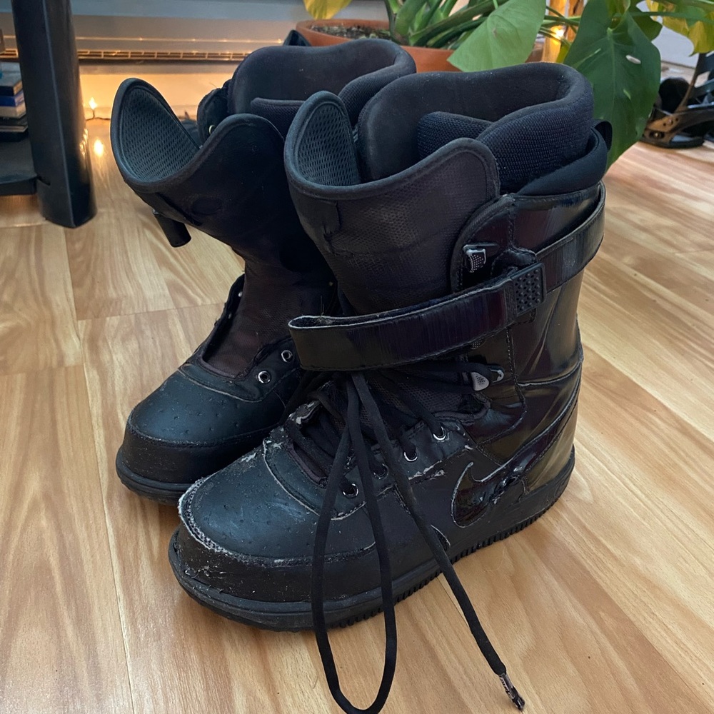 Vintage Nike Snowboard Boots